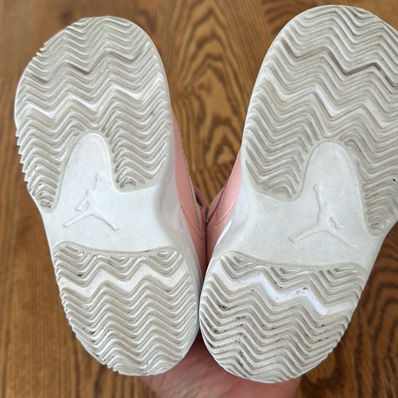 Jordan’s pink and white lightly used. Toddler size 7. - Picture 3 of 5